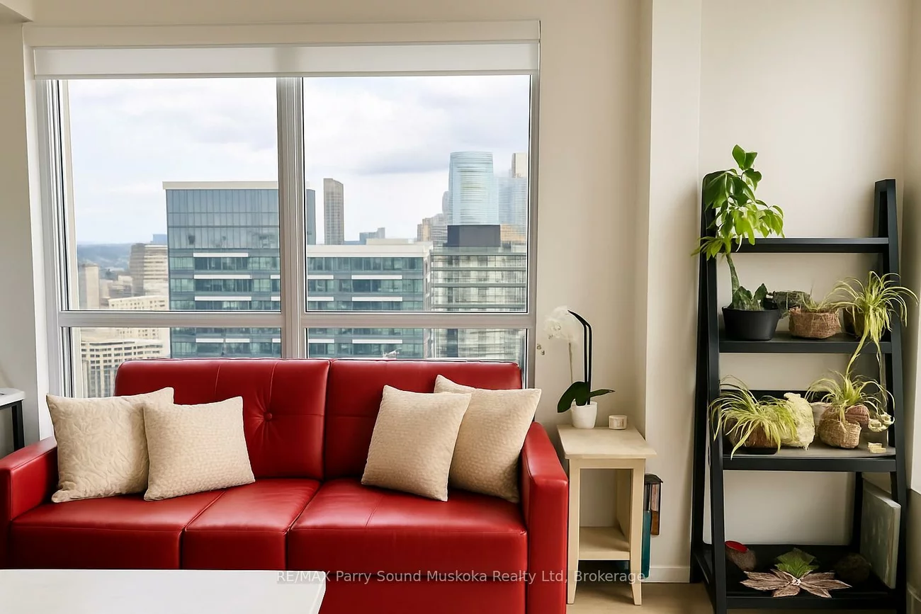 108, Peter, Waterfront Communities C1, Toronto