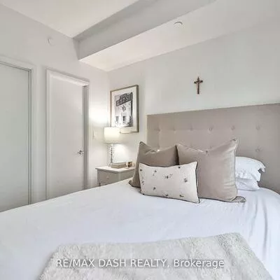 576, Front, Waterfront Communities C1, Toronto