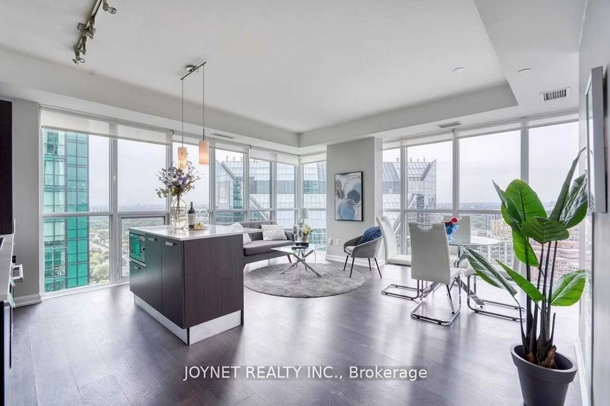 9, Bogert, Lansing-Westgate, Toronto