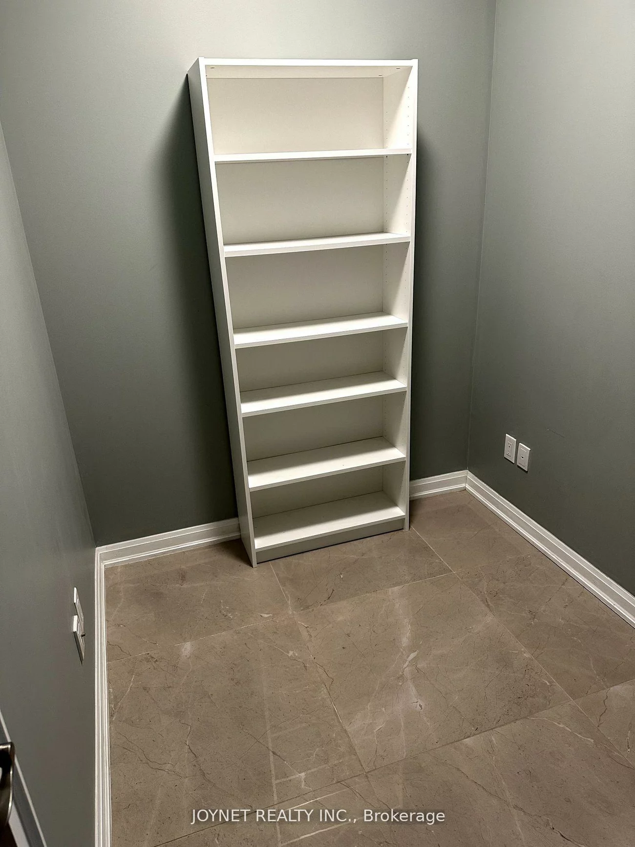 9, Bogert, Lansing-Westgate, Toronto