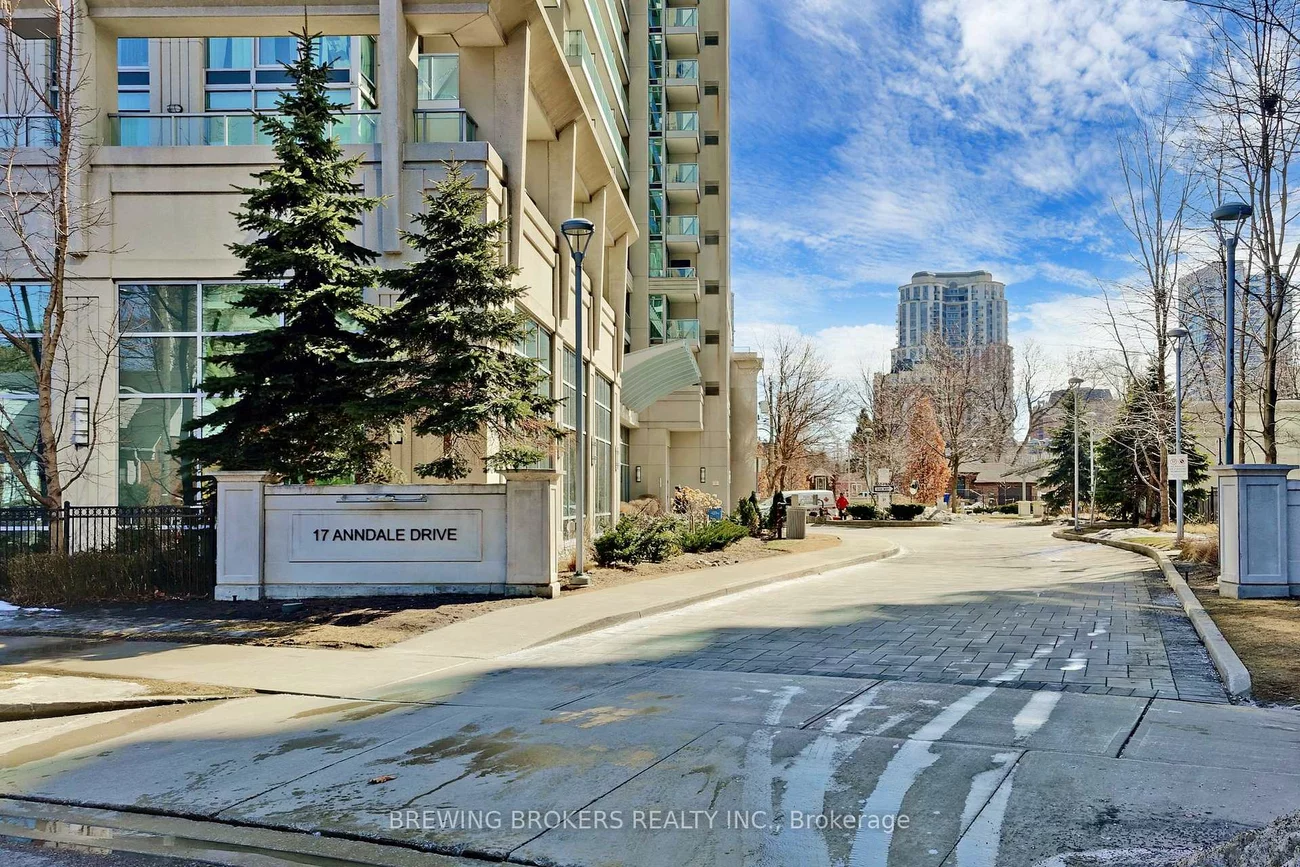 17, Anndale, Willowdale East, Toronto