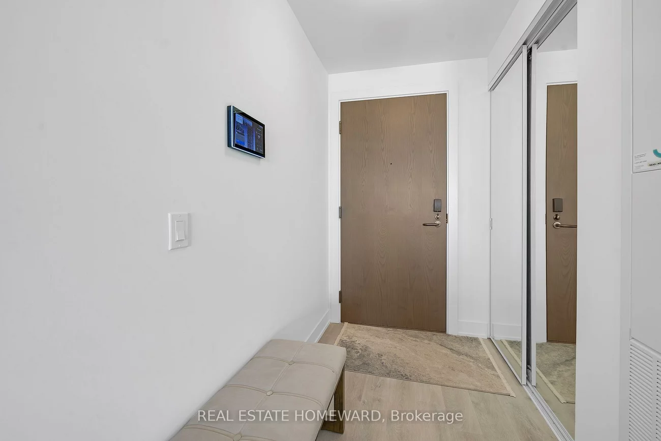 20, Inn On The Park, Banbury-Don Mills, Toronto