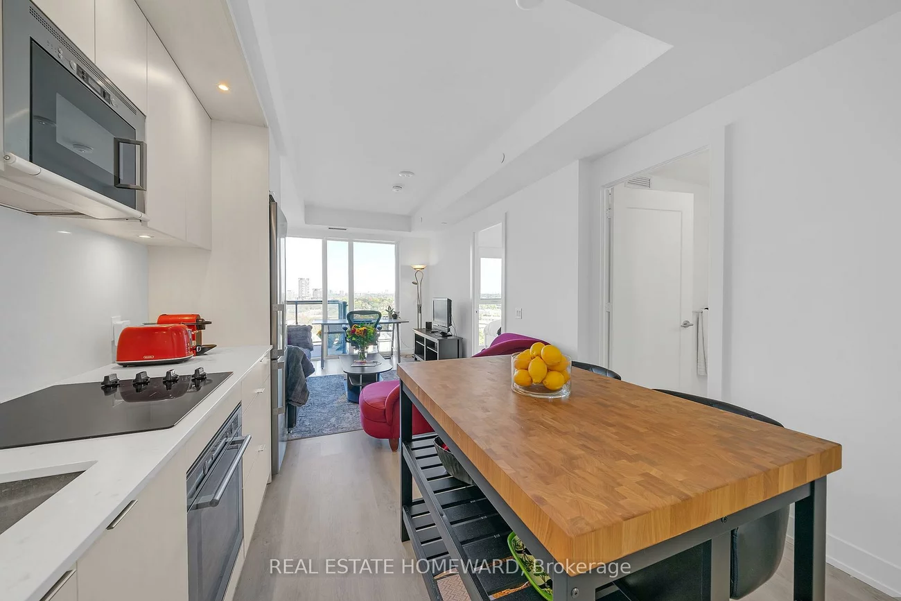 20, Inn On The Park, Banbury-Don Mills, Toronto