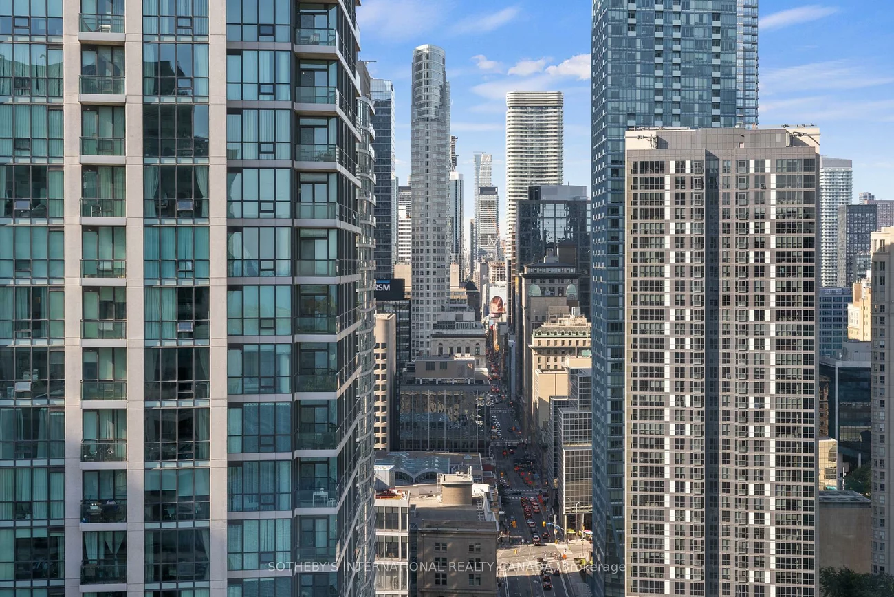 10, Yonge, Waterfront Communities C1, Toronto