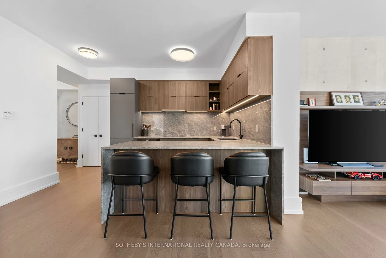 10, Yonge, Waterfront Communities C1, Toronto
