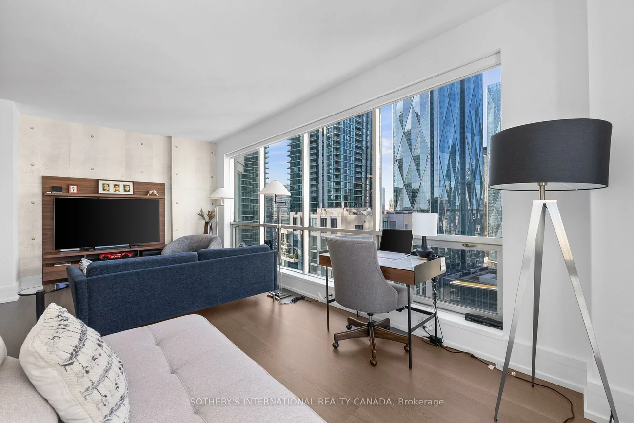 10, Yonge, Waterfront Communities C1, Toronto
