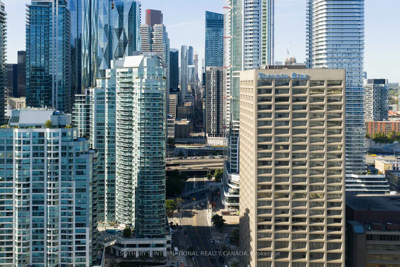 10, Yonge, Waterfront Communities C1, Toronto