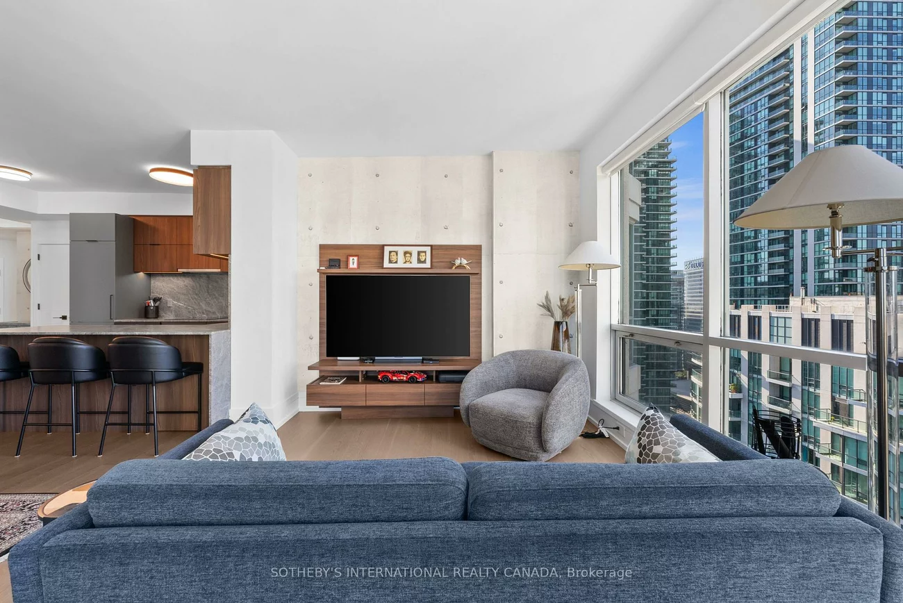 10, Yonge, Waterfront Communities C1, Toronto
