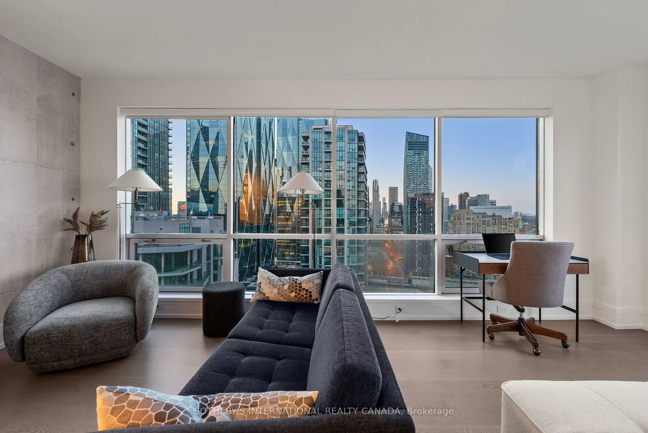 10, Yonge, Waterfront Communities C1, Toronto