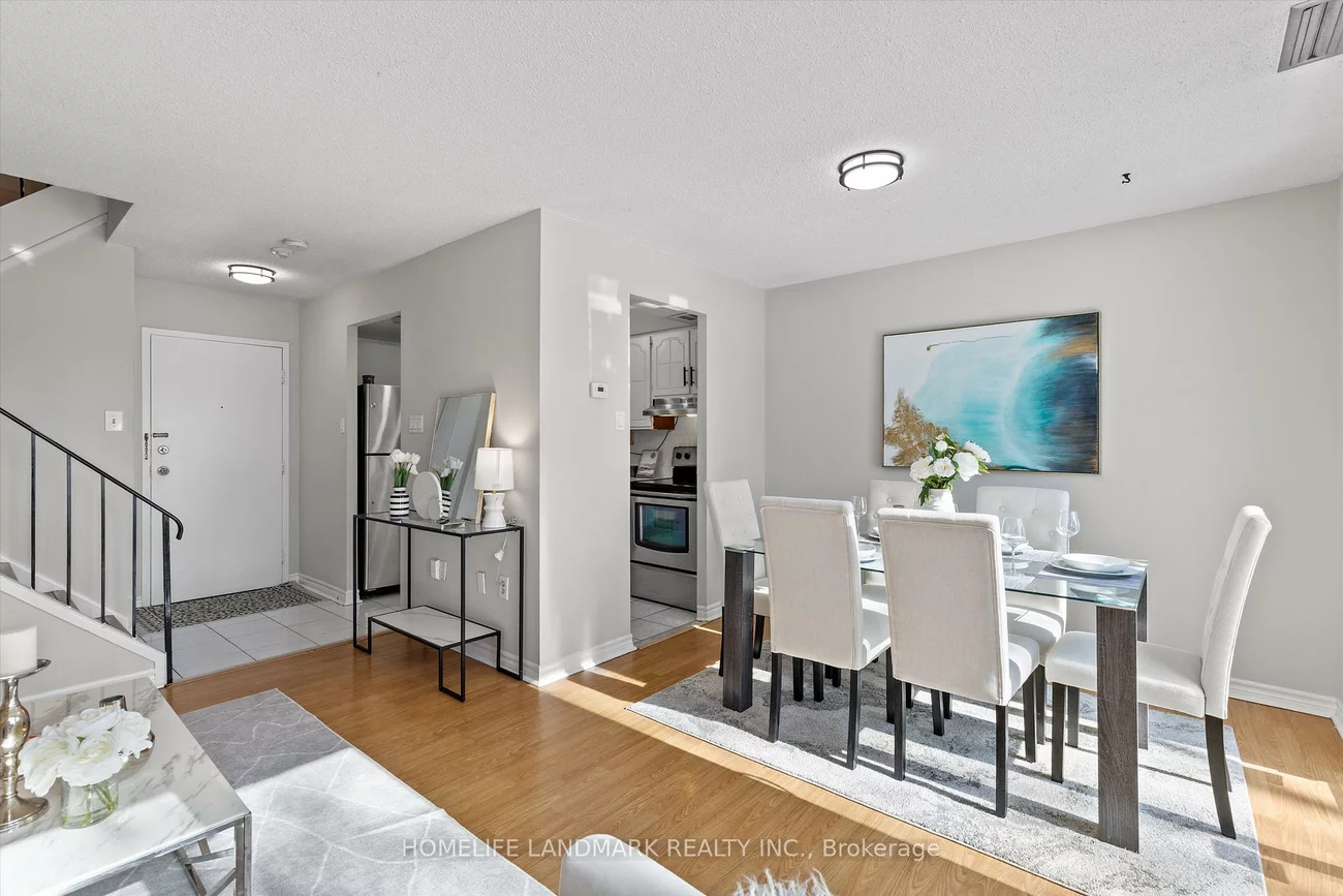 165, Cherokee, Pleasant View, Toronto