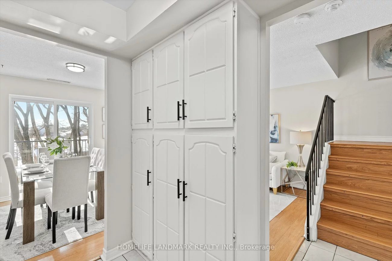 165, Cherokee, Pleasant View, Toronto