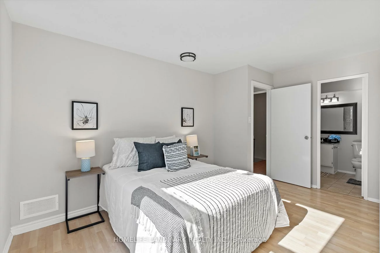 165, Cherokee, Pleasant View, Toronto