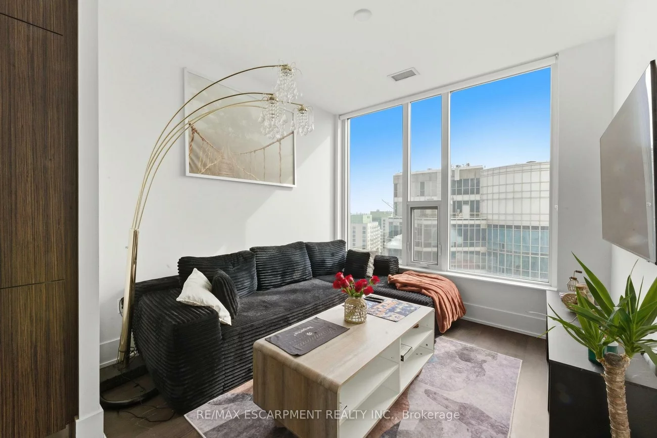 10, York, Waterfront Communities C1, Toronto