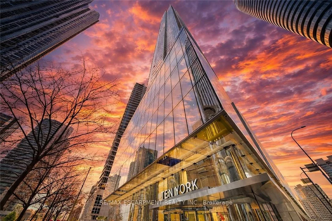 10, YORK, Waterfront Communities C1, Toronto