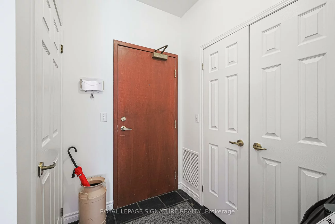 980, Yonge, Annex, Toronto