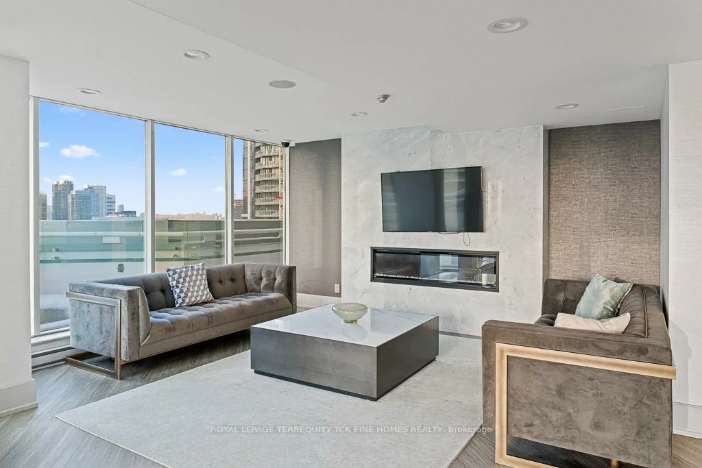 10, Yonge, Waterfront Communities C1, Toronto