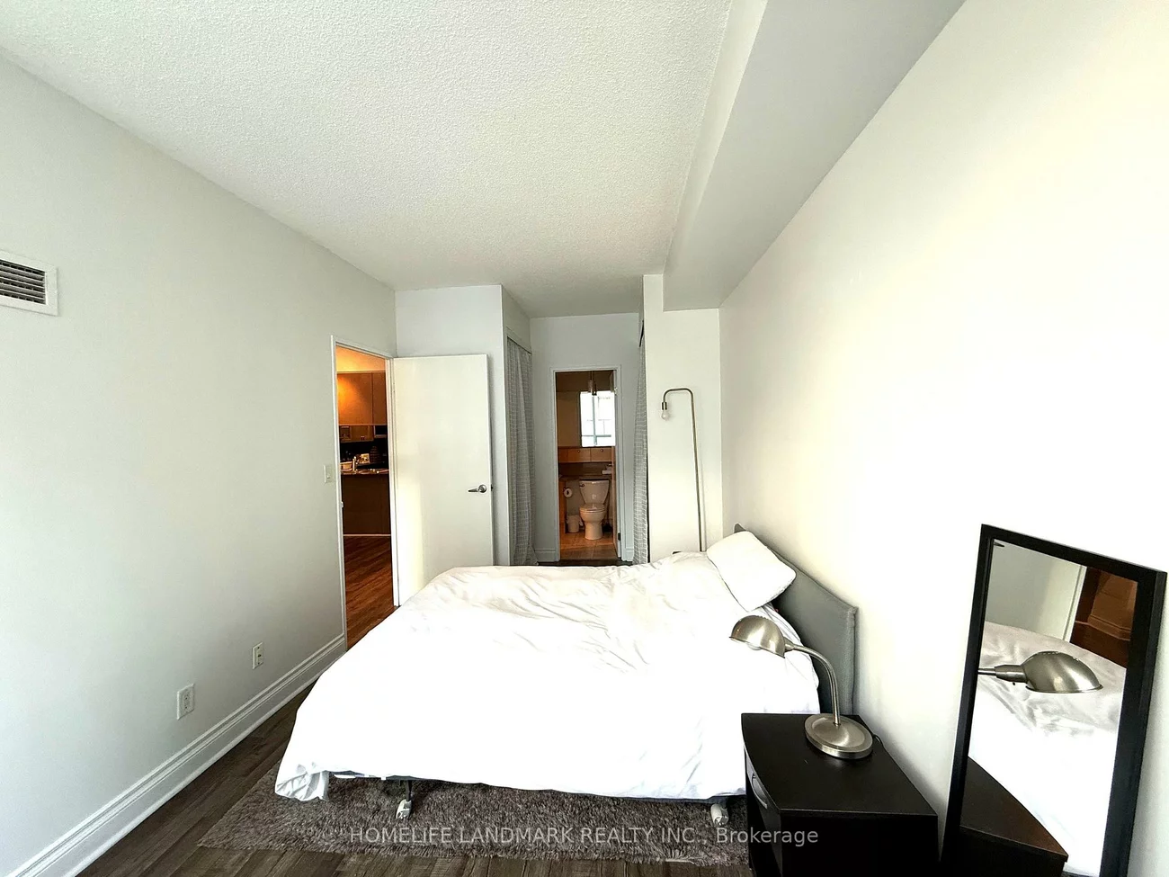 70, Alexander, Church-Yonge Corridor, Toronto