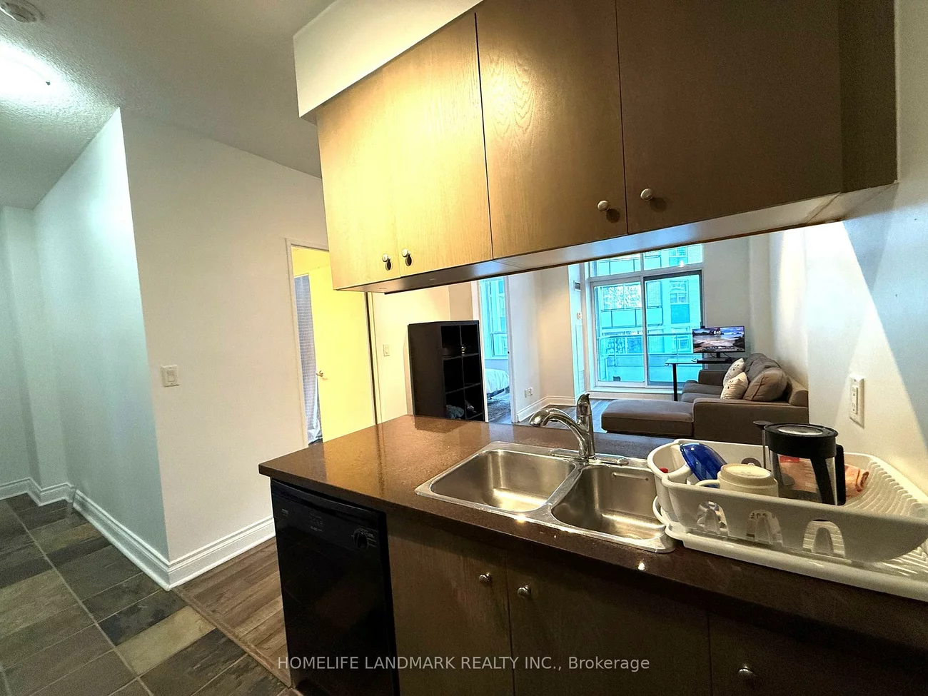 70, Alexander, Church-Yonge Corridor, Toronto