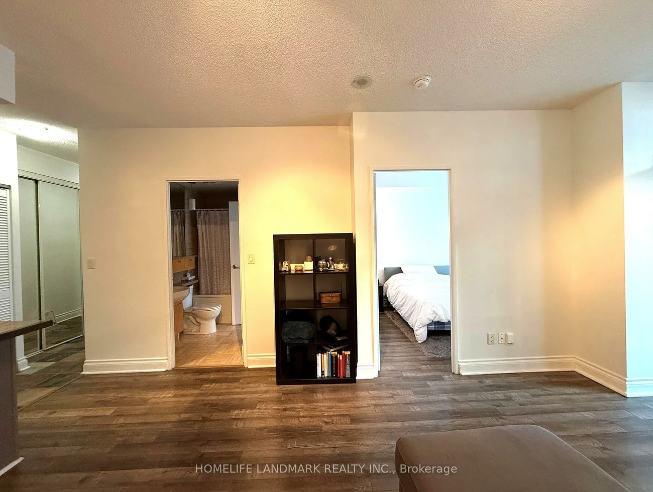 70, Alexander, Church-Yonge Corridor, Toronto