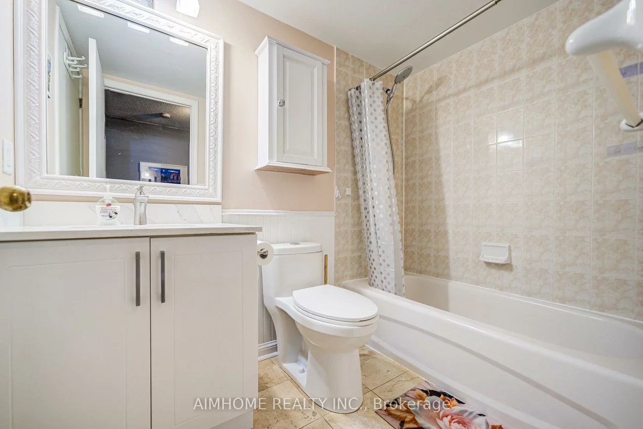 3, Everson, Willowdale East, Toronto