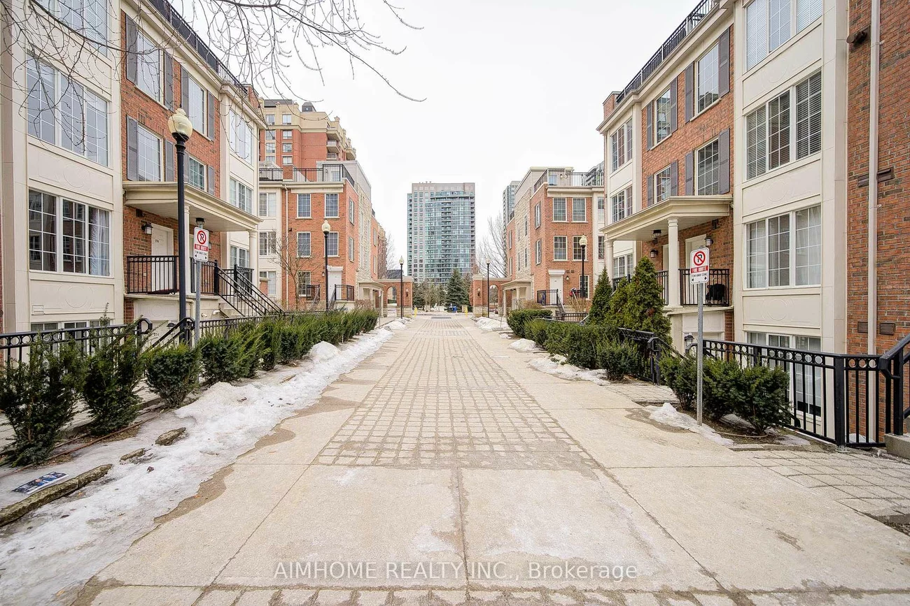 3, Everson, Willowdale East, Toronto