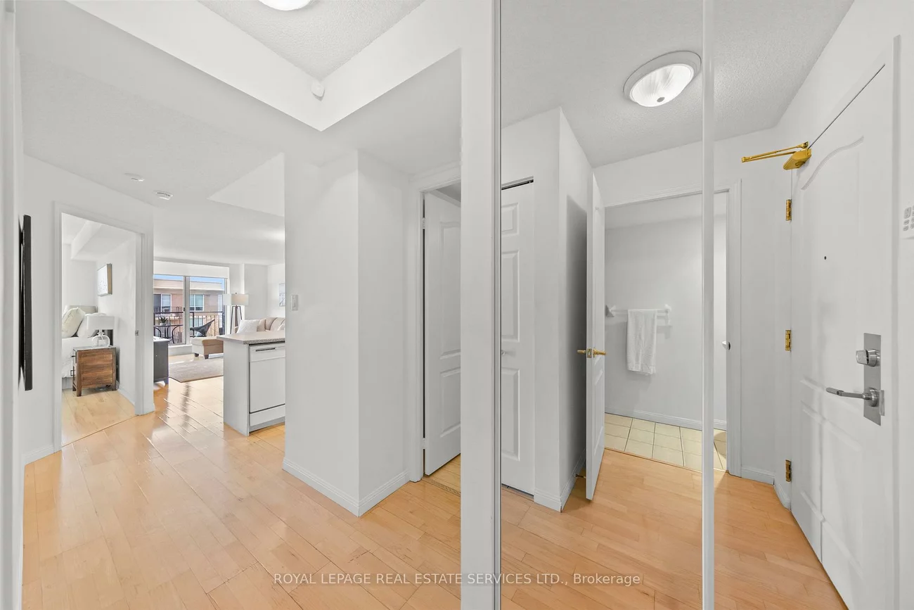 18, Wanless, Lawrence Park North, Toronto