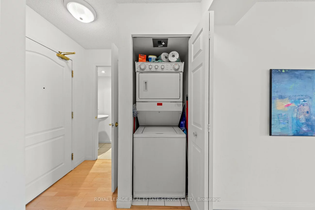 18, Wanless, Lawrence Park North, Toronto