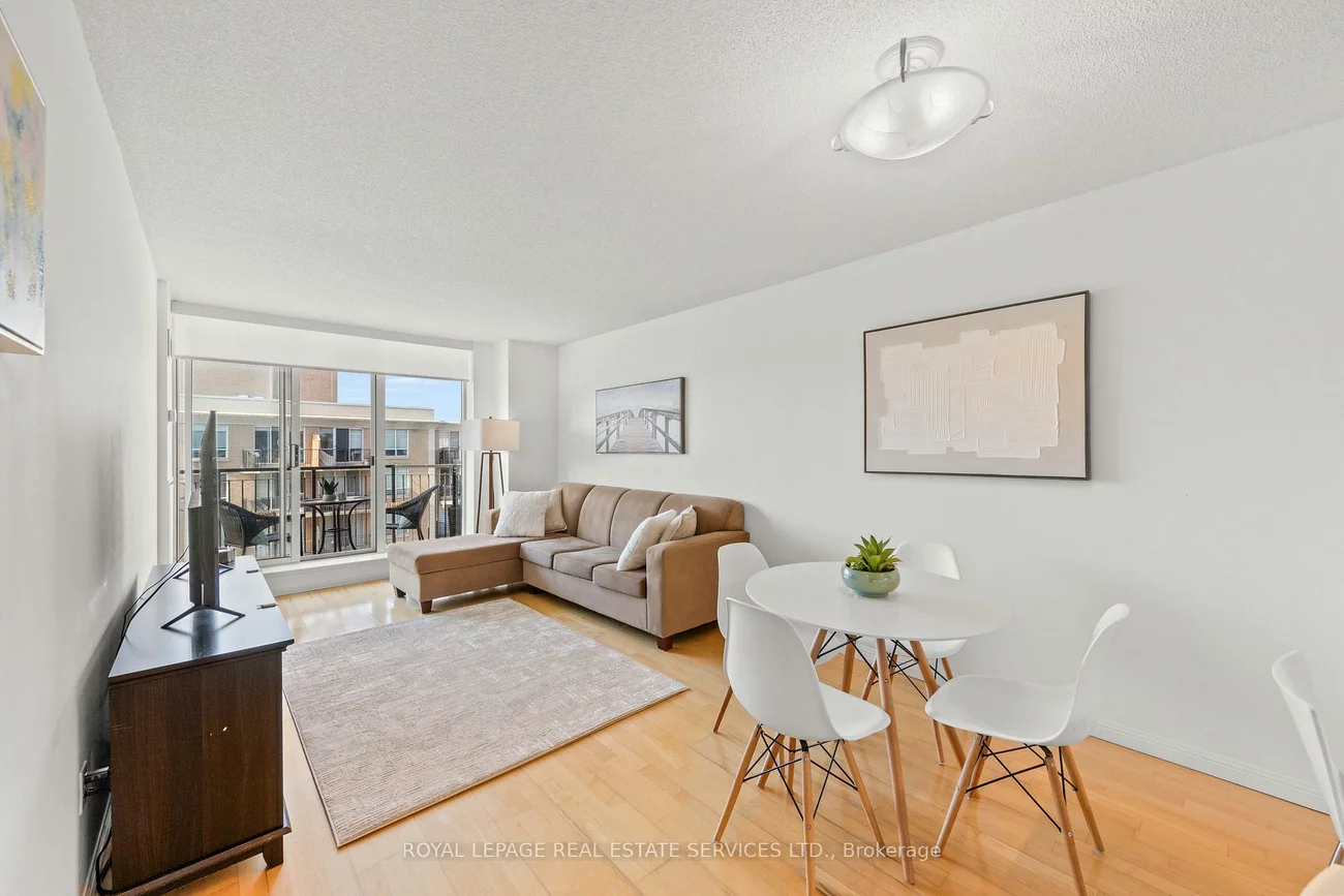 18, Wanless, Lawrence Park North, Toronto