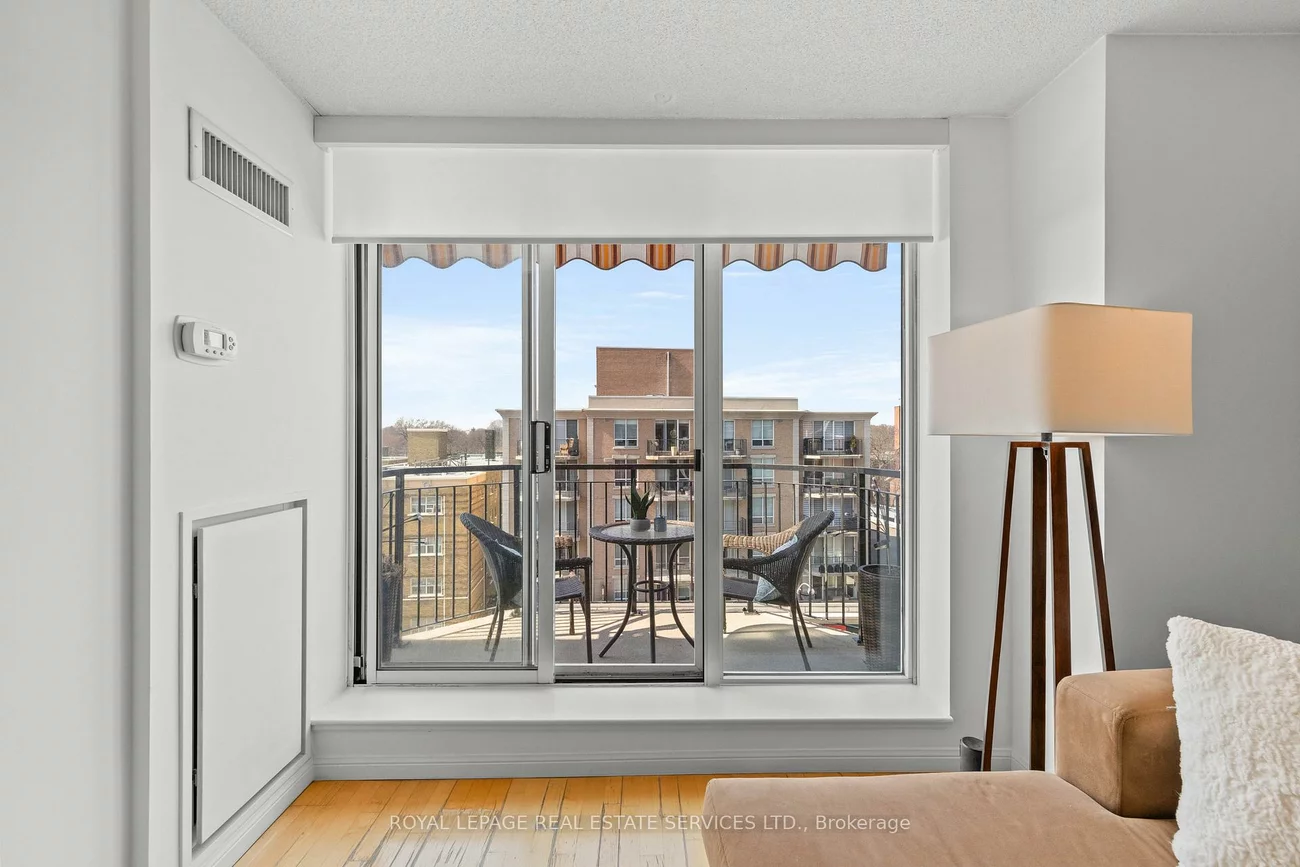 18, Wanless, Lawrence Park North, Toronto