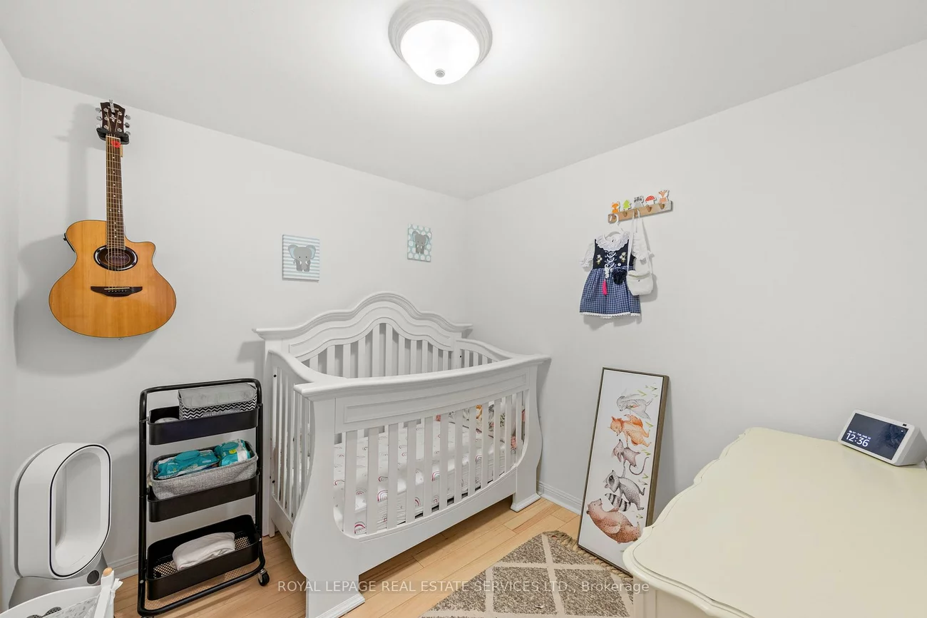 18, Wanless, Lawrence Park North, Toronto