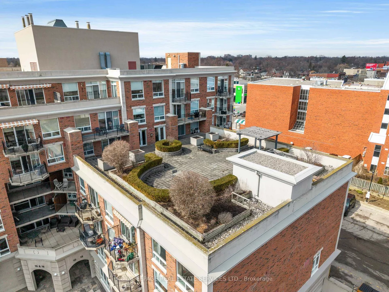 18, Wanless, Lawrence Park North, Toronto