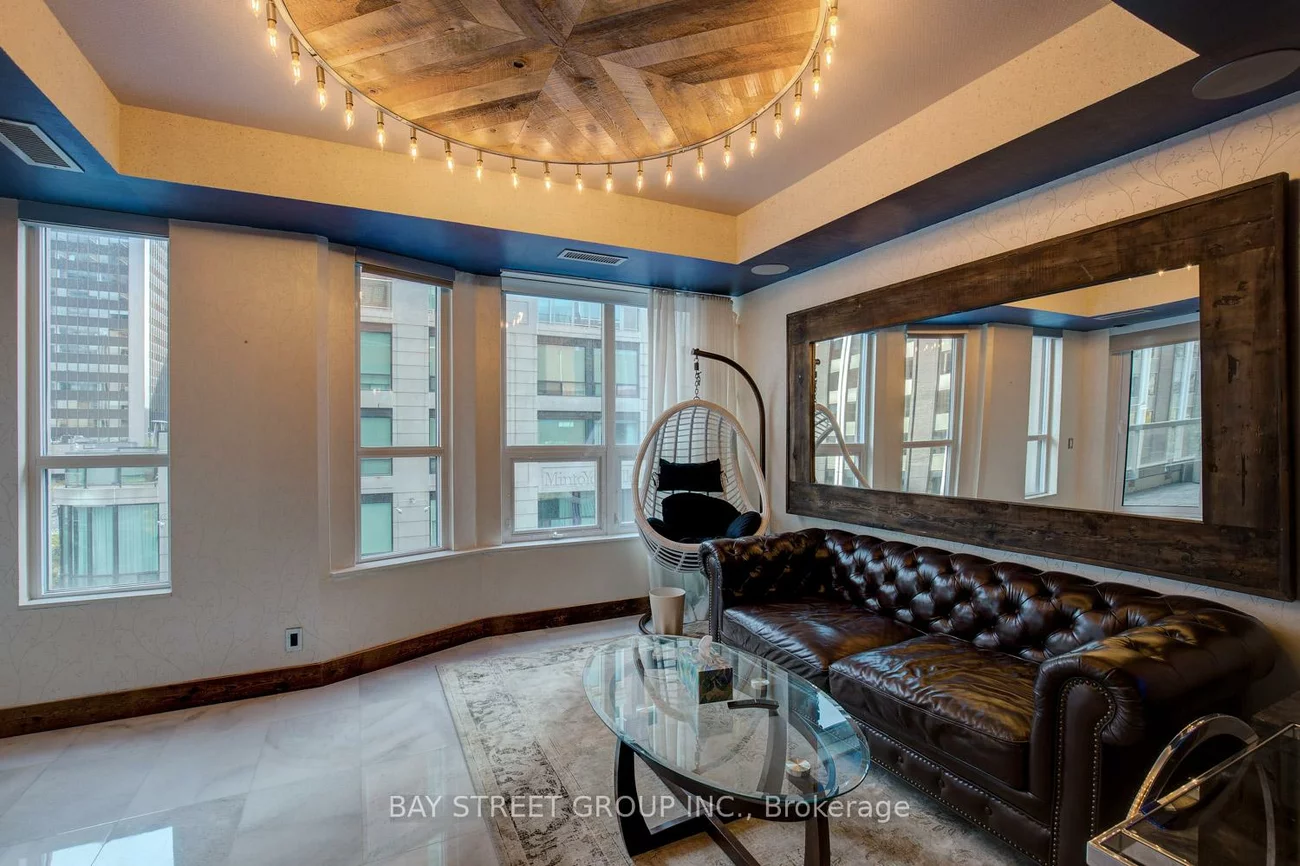 68, Yorkville, Annex, Toronto