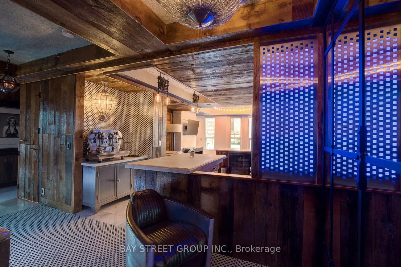 68, Yorkville, Annex, Toronto