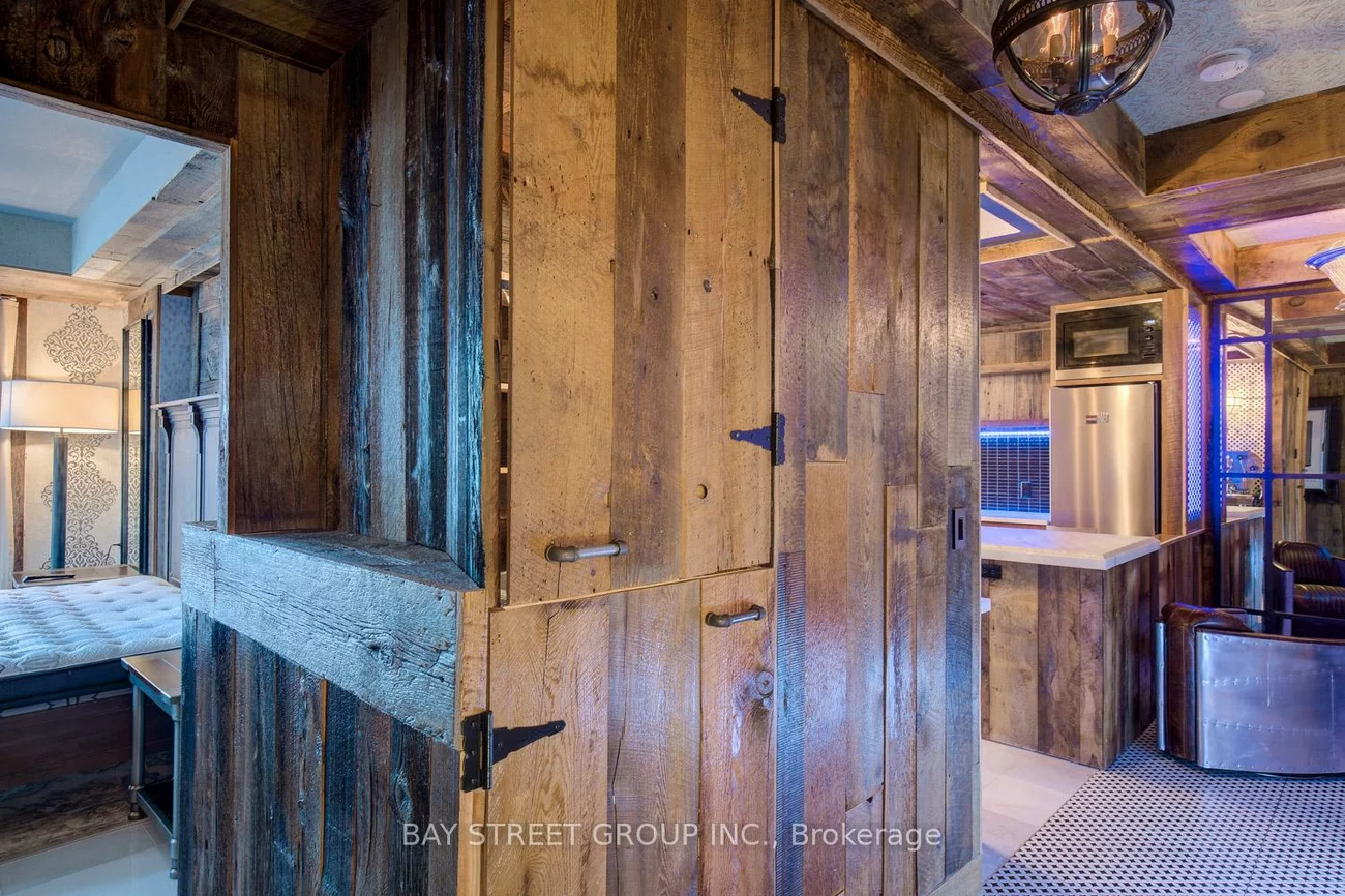 68, Yorkville, Annex, Toronto