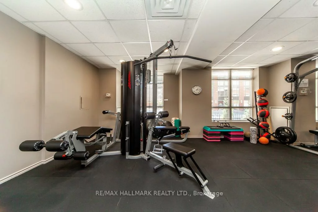 330, Adelaide, Moss Park, Toronto