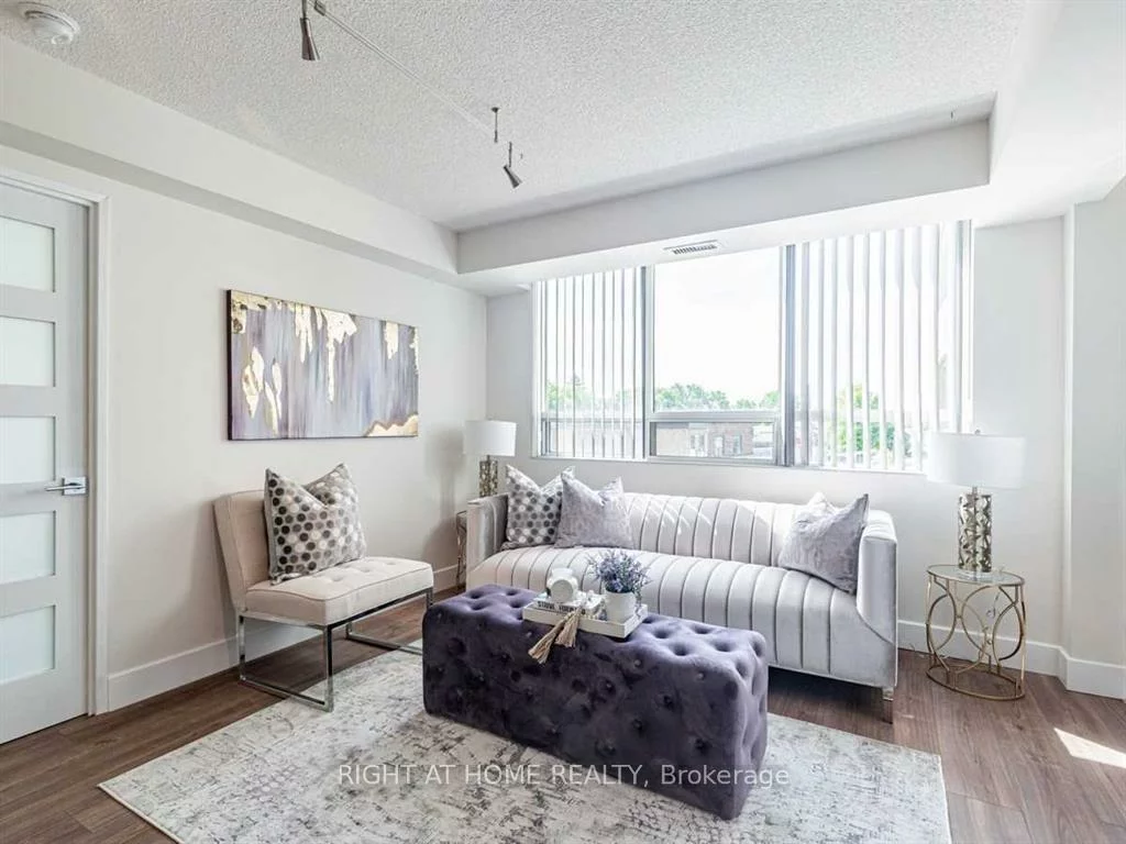 555, Wilson Hts, Clanton Park, Toronto