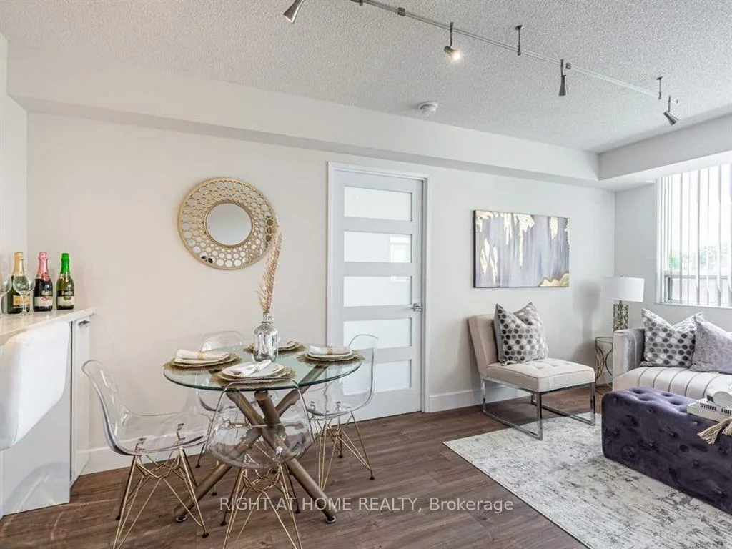 555, Wilson Hts, Clanton Park, Toronto