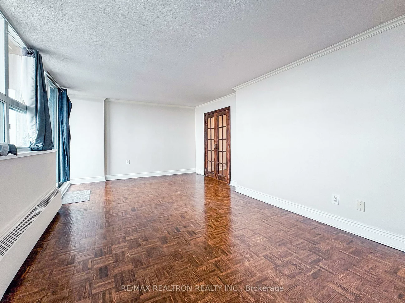 5949, Yonge, Newtonbrook East, Toronto