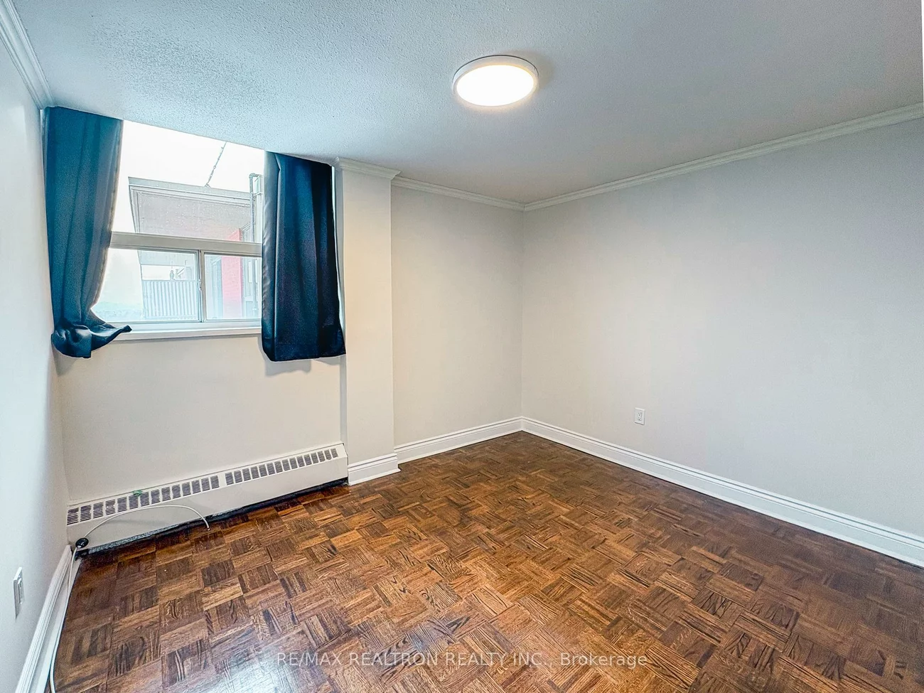 5949, Yonge, Newtonbrook East, Toronto