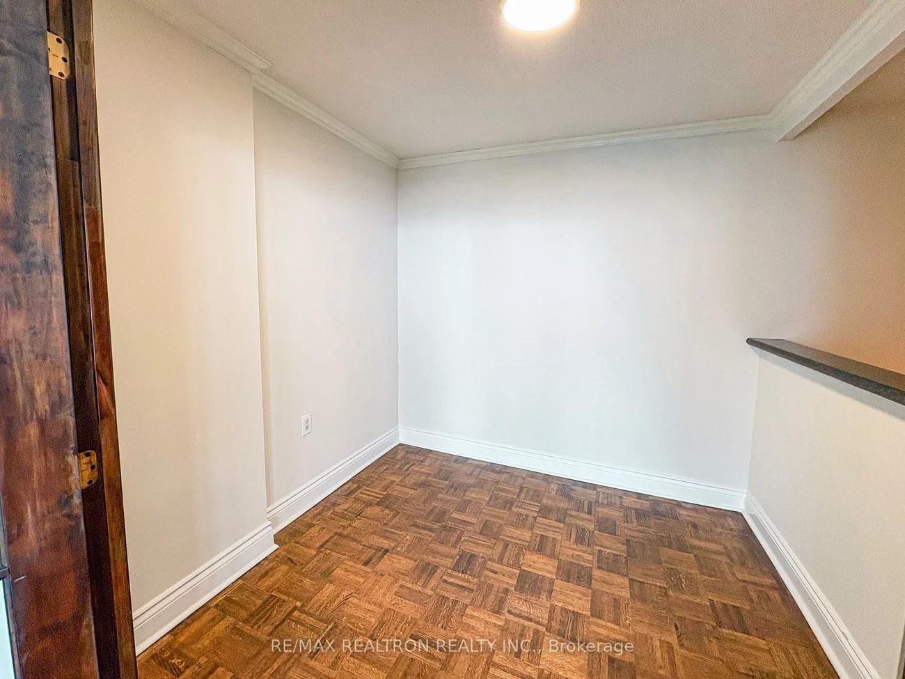 5949, Yonge, Newtonbrook East, Toronto