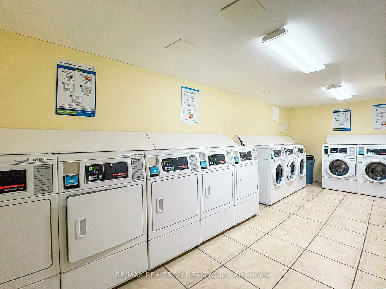 5949, Yonge, Newtonbrook East, Toronto