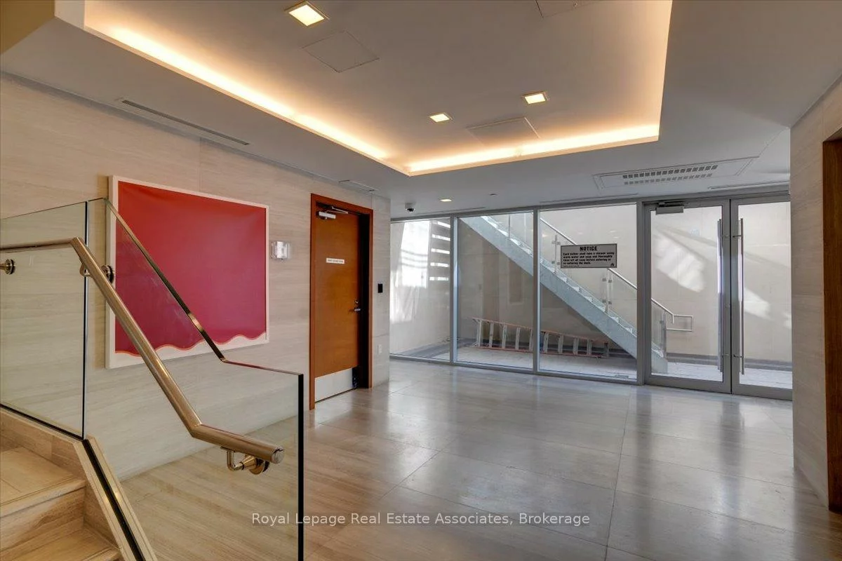 29, Queens, Waterfront Communities C8, Toronto