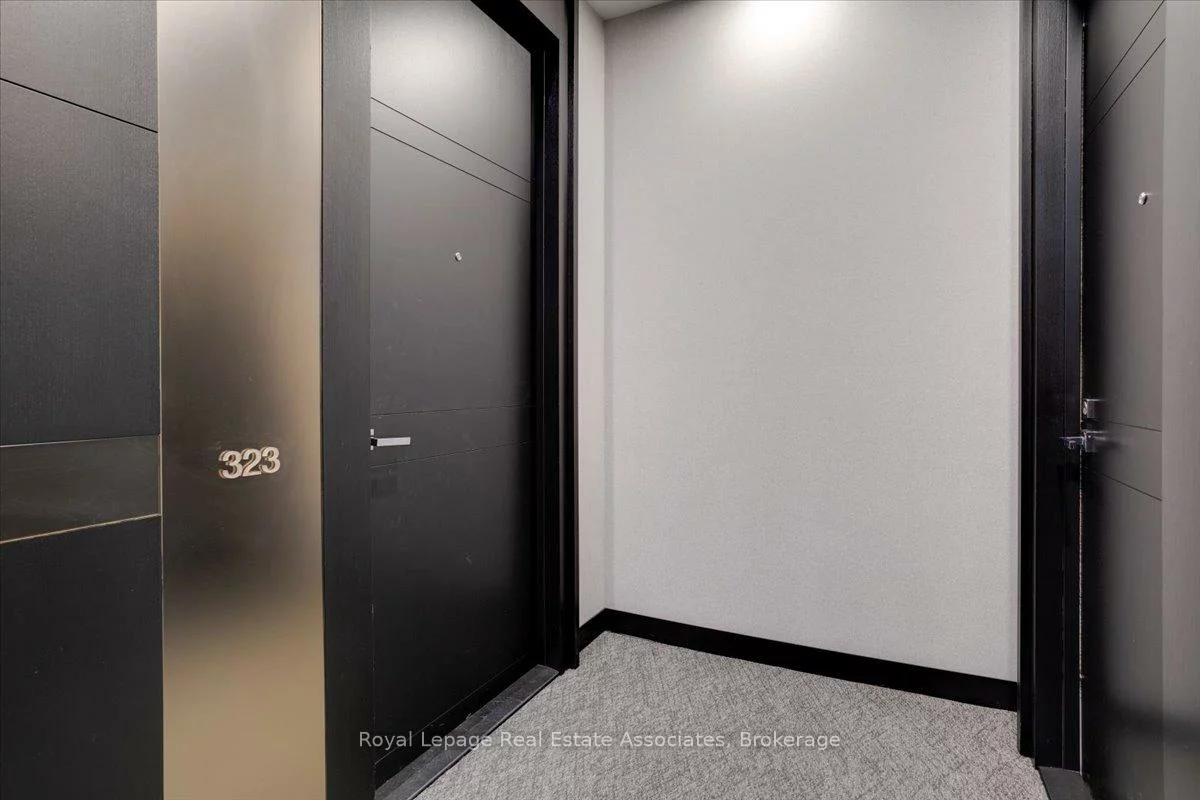 29, Queens, Waterfront Communities C8, Toronto