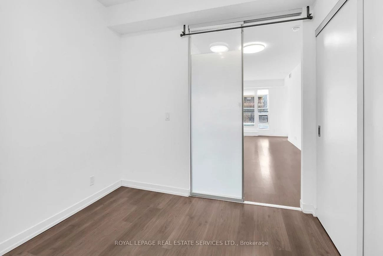 98, Lillian, Mount Pleasant West, Toronto