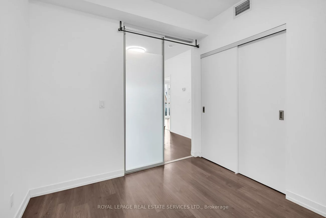 98, Lillian, Mount Pleasant West, Toronto
