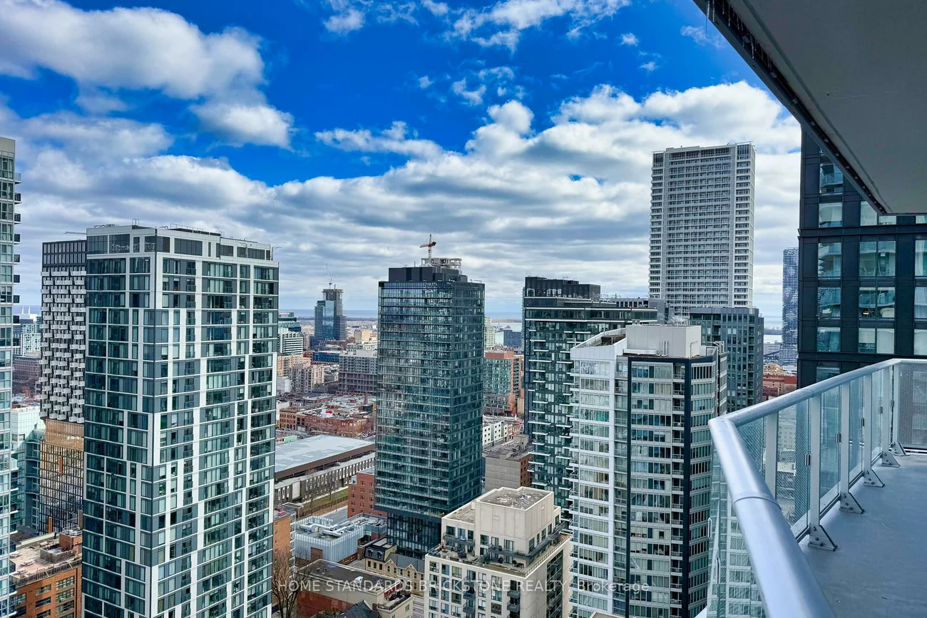 100, DALHOUSIE, Church-Yonge Corridor, Toronto