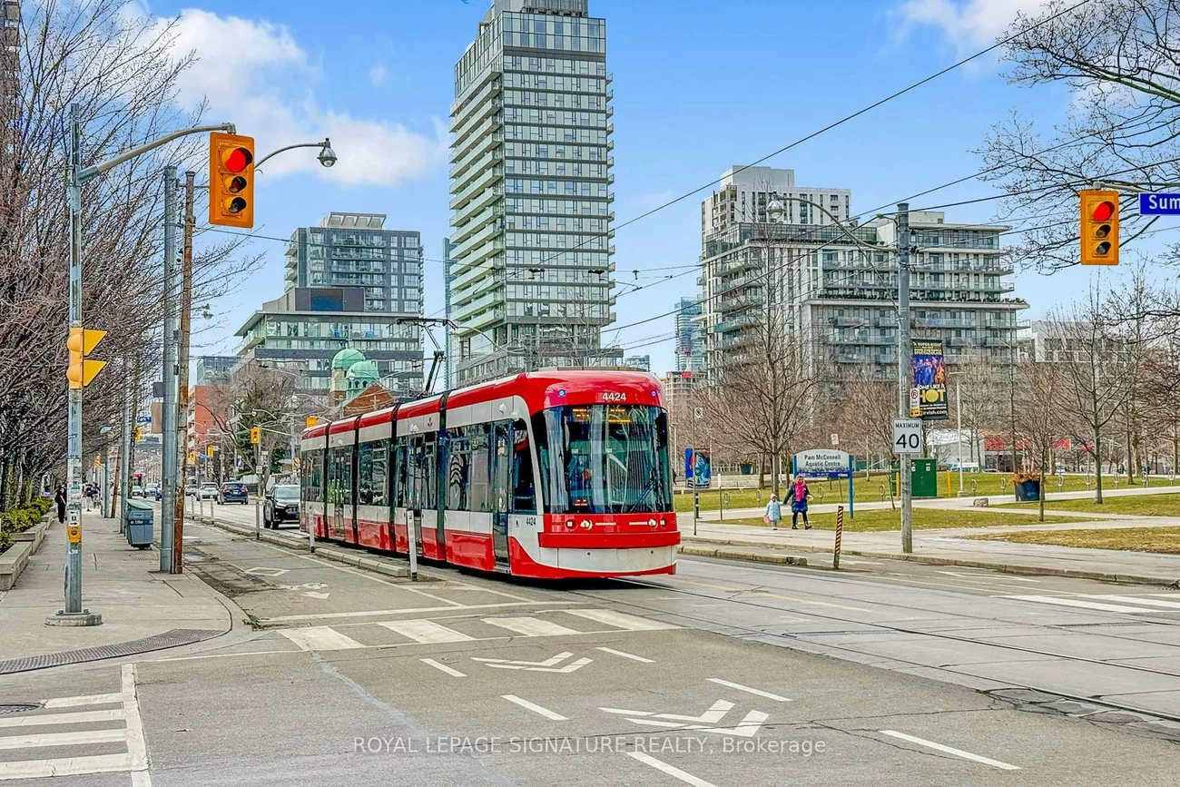 170, Sumach, Regent Park, Toronto