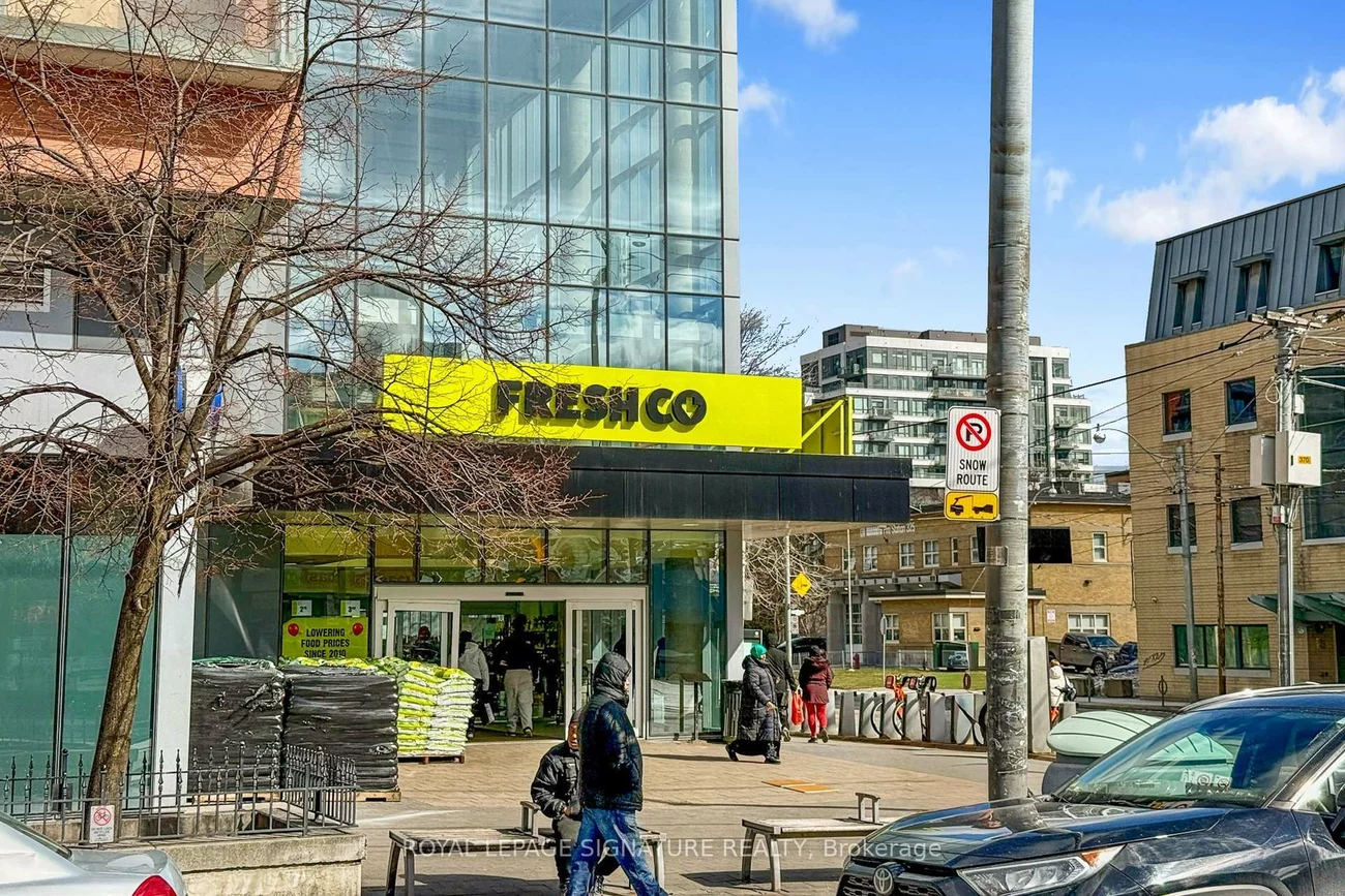 170, Sumach, Regent Park, Toronto