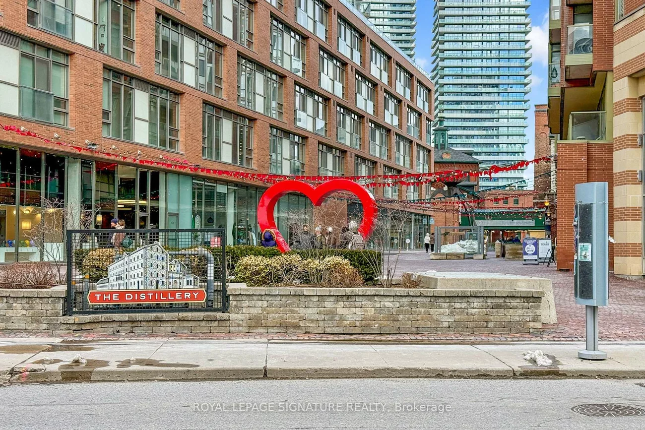 170, Sumach, Regent Park, Toronto