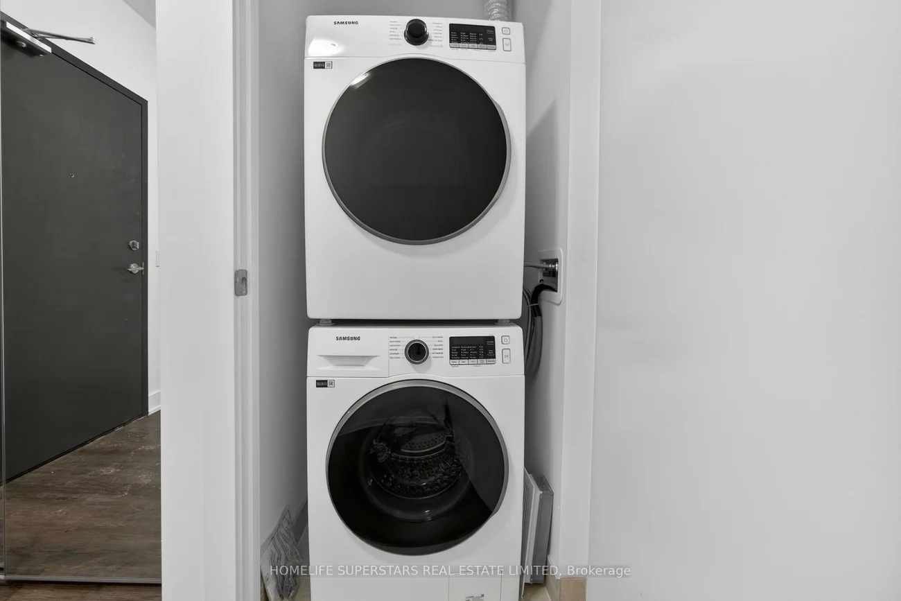 2, Teagarden, Willowdale East, Toronto